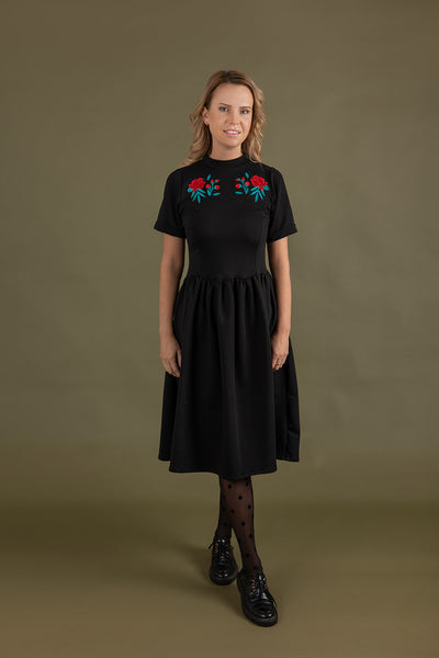 Black viscose knitted dress with peony embroidery