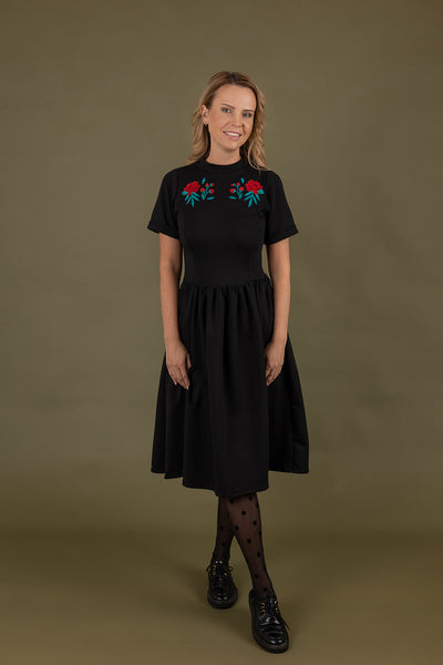 Black viscose knitted dress with peony embroidery