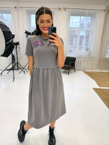 Gray dress with peonies