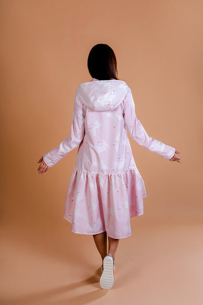 Light Pink raincoat with Swans print / Trapeze