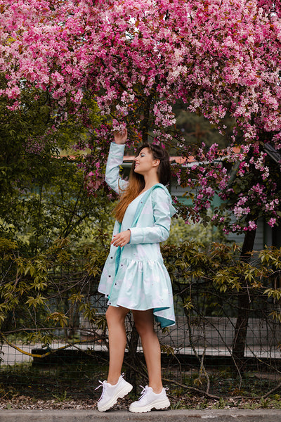 Mint Green raincoat with Swans print / Trapeze