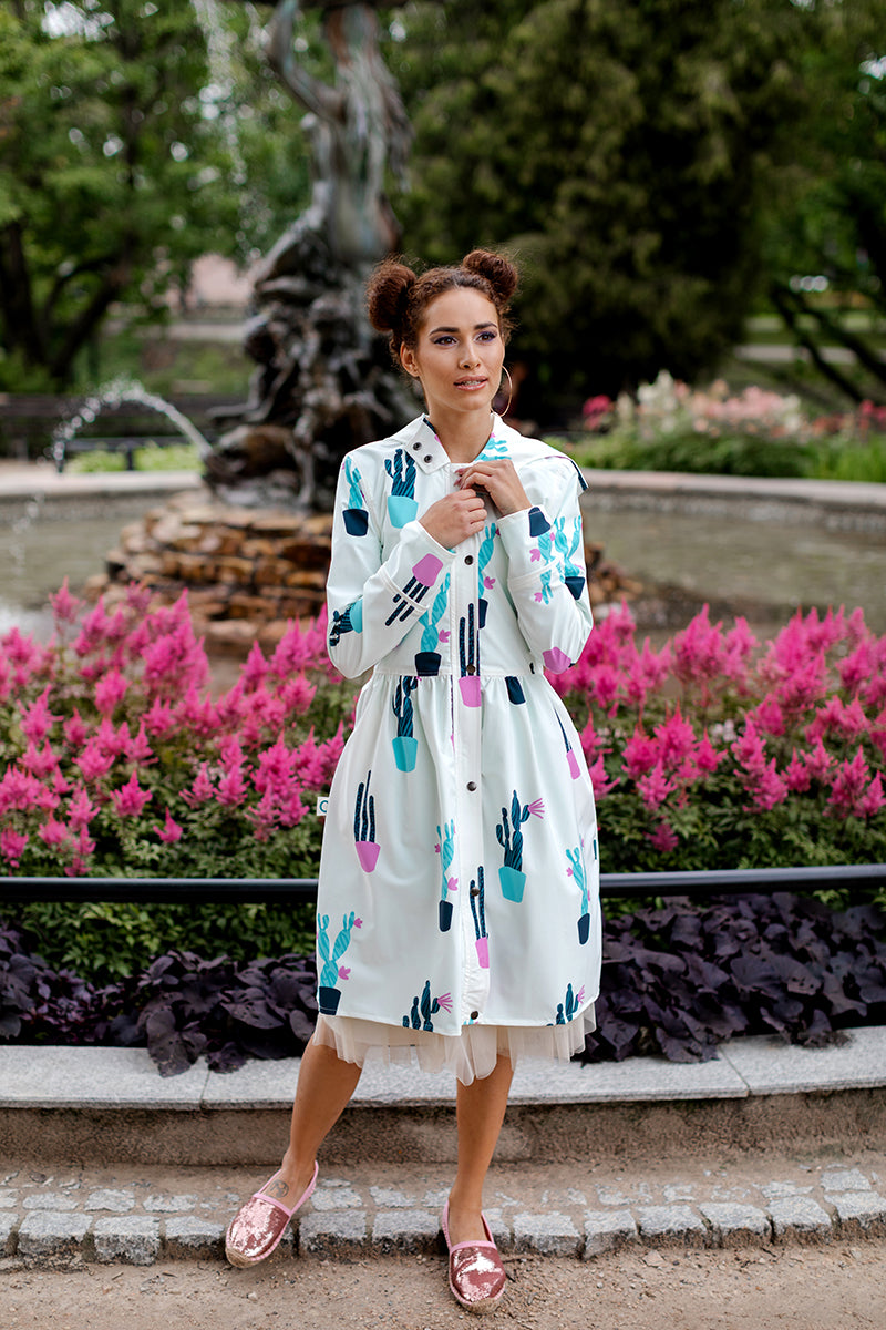 White Softshell raincoat with Cactus Print / Dress cut