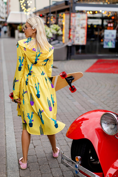 Yellow Softshell raincoat with Cactus print / Tale