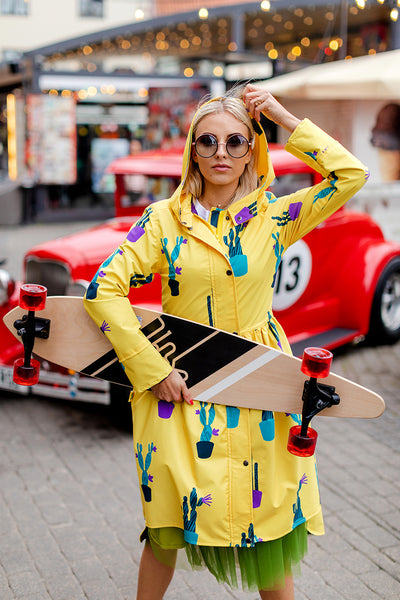 Yellow Softshell raincoat with Cactus print / Tale